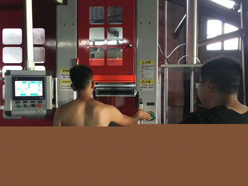 鑄造機，全自動鑄造設備，新型鑄造機