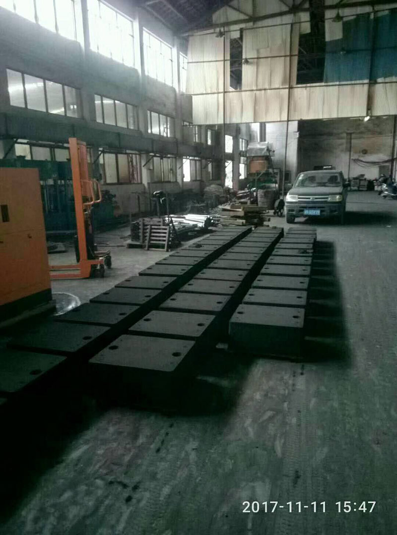 中鑄鑄造造型機壓實造型后的砂型圖片 中鑄鑄造造型機壓實造型后的砂型圖片