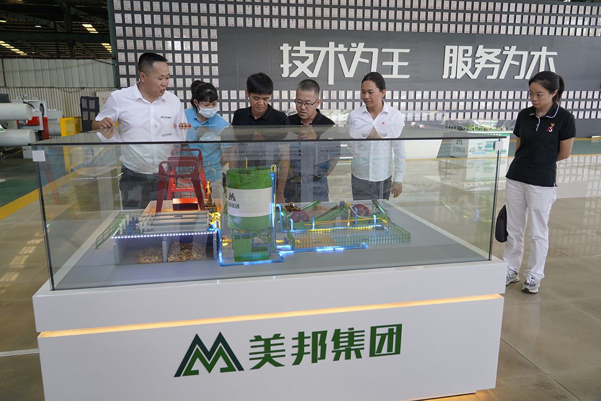 東風日產發動機機關黨支部參觀美邦集團